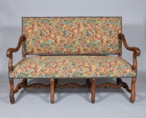 Baroque style sofa / Louis XIV type furniture