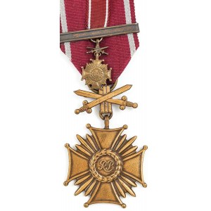 BRONZE CROSS OF MERIT WITH SWORDS, HARDWARE AND MINIATURE