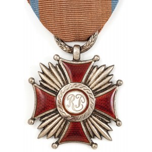 Stříbrný kříž za zásluhy wz. 1923, moskevský tisk, 1944-52