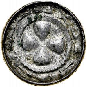 Denar krzyżowy XI w., Av.: Krzyż kawalerski, Rv.: Krzyż prosty, między ramionami dwa kółka i dwa owale.