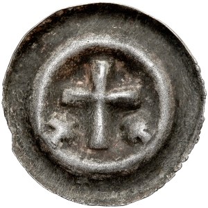 Zakon Krzyżacki, Brakteat guziczkowy, Av.: Mały krzyż łaciński, po bokach x.
