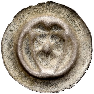 Teutonic Order, Button Brakteat, Av.: Teutonic shield, on it a star, above it a fragment of a dot.