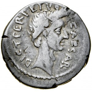 Rzym, Roman Republic, Denar 44 r. p.n.e., Julius Caesar / P. Sepullius Macer.