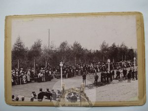 Łódź, Helenów, zdjęcie gabinetowe CDV, ok. 1900, wyścig cyklistów, rower.