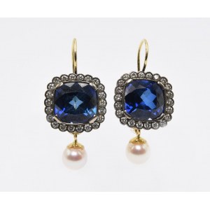 Earrings with sapphires