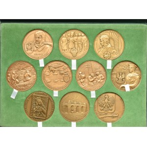 PRL, lot medali (70 mm) TWO w etui (9)