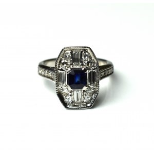 White gold ring - diamonds and sapphire