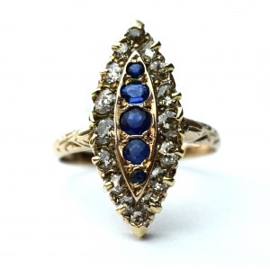 Oval ring - diamonds and sapphires