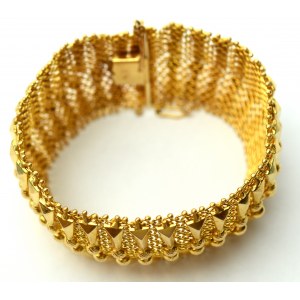 Bracelet