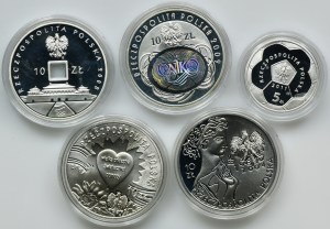Set, 5 and 10 gold 2003-2011 (5 pieces).
