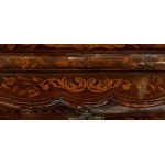 Showcase with inlaid drawers - Holland, 18th century