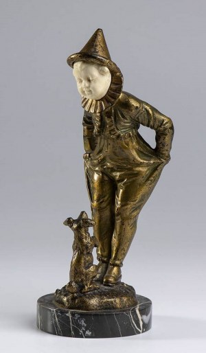 French bronze sculpture of a Pierrot - signed OMERTH Georges (active 1895-1925)