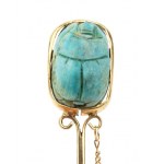 Yellow gold pin with glass paste beetle