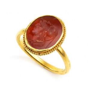 Archaeological-style gold and carnelian ring