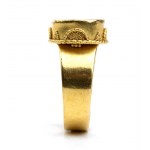 Archaeological-style gold and agate ring