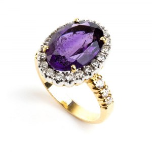 Amethyst diamond gold ring