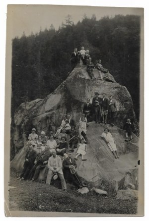 [MOUNTAINS - Carpathian Mountains - Yaremcze - excursion near Dobosz Stone - situational, view photograph]. [not before 1925]...