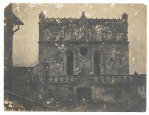 [HUSIATYN - synagogue - view photograph]. [l. 1920s?]. Photograph form. 11.1x14.7 cm,...