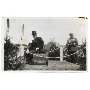 [MOŚCICKI Ignacy - prezydent podczas niezidentyfikowanej uroczystości - fotografia sytuacyjna]. [nie przed 1926]...