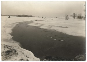 [ZAMOSC - melioračné práce na rieke Łabuńka a Czarny Potok - situačné fotografie]. [1931, 1932]...