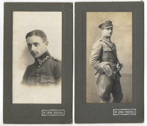 [Polská armáda - podporučík Tadek - portrétní fotografie]. [ne po 27. květnu 1920]. Soubor 2 fotografií form....