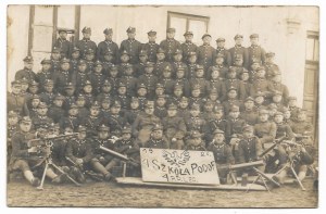[Polnische Armee - 4. Unteroffiziersschule des 4. Legions-Infanterieregiments in Kielce - Gruppenfoto]....