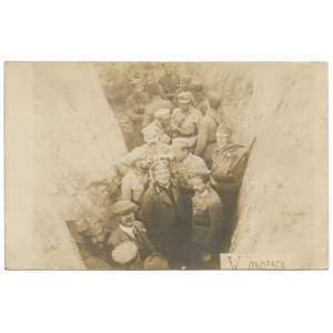 [PIŁSUDSKI Józef - w okopach pod Kostiuchnówką na Wołyniu - fotografia sytuacyjna]. [30 V 1916]...