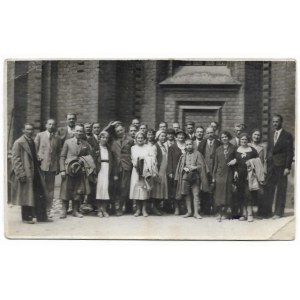 [KRAKOW - trip of Lviv tramway workers - group photograph]. [VI 1933]. Photograph form. 8,3x13,...