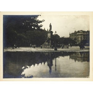 [KRAKOW - in the lens of Adam Karas - [Monument to Adam Mickiewicz] - art photography]. 1932. photography form....