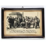 [SPORT motocyklowy - I. Raid patrolowy P. Z. Mot. Kraków - fotografia sytuacyjna]. [1930?]. Fotografia form. 11,...