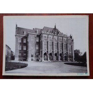Krakov.University College Novum.