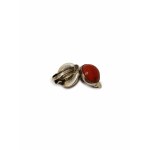 Clip d'argento con corallo