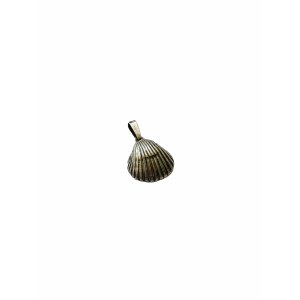 Silver shell pendant