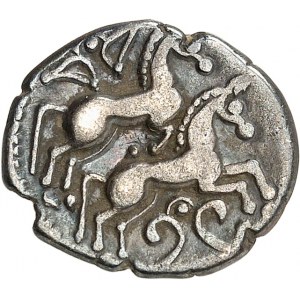 Bituriges / Incertaines du Centre-Ouest. Drachme aux chevaux superposés, Classe I aux fleurons ND (milieu du IIe siècle avant J.-C.).