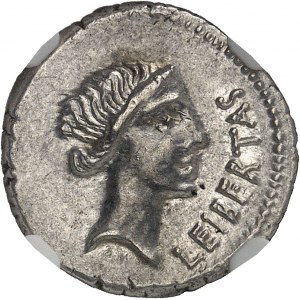 Junia, Q. Caepio Brutus (Marcus Junius Brutus Cæpio). Denier ND (printemps-été 42 av. J.-C.), Atelier itinérant.