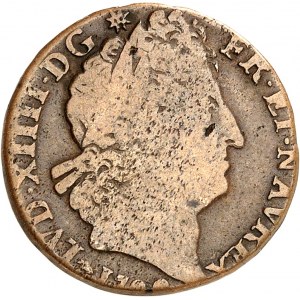 Louis XIV (1643-1715). Demi-louis aux huit L et aux insignes, frappe en cuivre 1702, H, La Rochelle.