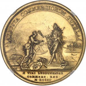 Louis XIV (1643-1715). Médaille d’Or, Chambre de Commerce de Lyon, par T. Bernard 1702, Paris.