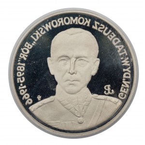 200 000 PLN. 1990. KOMOROWSKI.