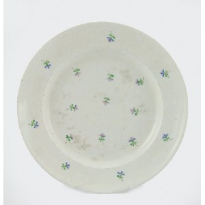Manufaktura porcelany w Baranówce, Talerz serwisowy płytki, z dekoracją rzutem chaberków