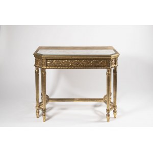 Side Table With a Drawer
