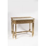 Side Table With a Drawer