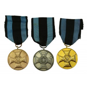 PRL, Medale Zasłużony na Polu Chwały, złoty, srebrny, brązowy. Mennica Warszawska (206)