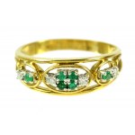 Gold set: ring and earrings with diamonds and emeralds (78)