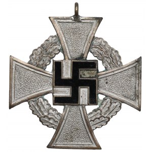 III Reich, Cross for serving
