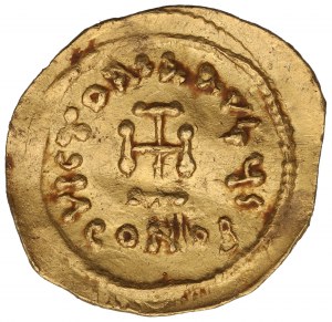 Bisanzio, Costantino IV, Tremis Costantinopoli