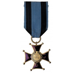 PRL, Krzyż Kawalerski Orderu Virtuti Militari - wykonanie grawerskie Olszewskiego