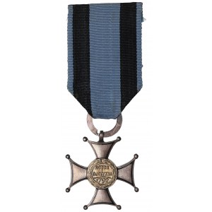 People's Republic of Poland, Silver Cross of the Order of Virtuti Militari - engraving by Olszewski