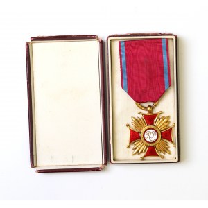 II RP, Croix d'or du mérite - Gontarczyk avec une boîte