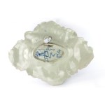 Oval-shaped ceramic wall plate early 20th century