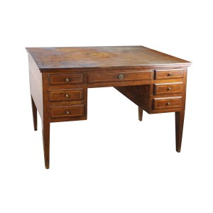 Center desks with 7 drawers in walnut and briar early 20th century